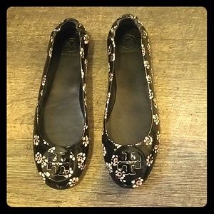 TORY BURCH slip on shoe.